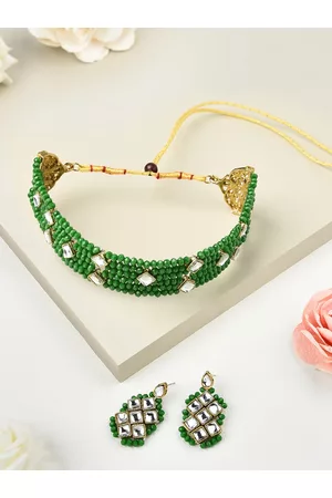 Zaveri Pearls Gold-Plated Green & White Kundan-Studded & Pearl Choker Jewellery Set