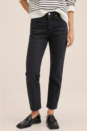 MANGO Women Black Slim Fit Stretchable Cropped Jeans