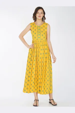 Metro Fashion Women Yellow & Green Floral Printed Floral Anarkali Kurta