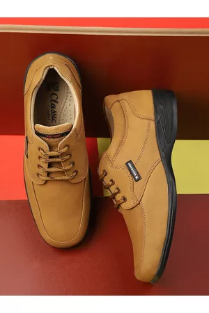 Red Chief Men Rust Sneakers
