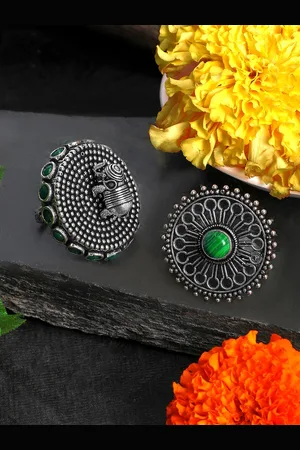 Yellow Chimes Women Set of 2 Artistic Crafted Oxidised Adjustable Finger Rings