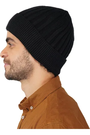 iSWEVEN Unisex Black Beanie