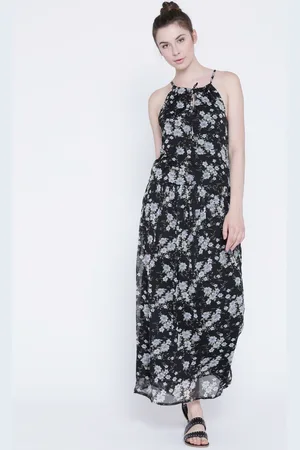 Sera Women Black Floral Print Maxi Dress