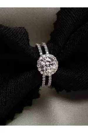 CLARA Women Rhodium-Plated Zirconia Stones Studded Finger Ring