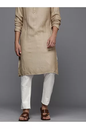 Manyavar Men Off White Solid Pyjama