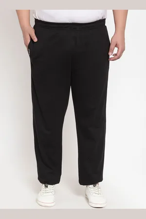 Pluss Men Black Solid Track Pants