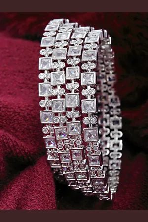 karatcart Set of 4 Silver-Plated White AD Studded Bangles