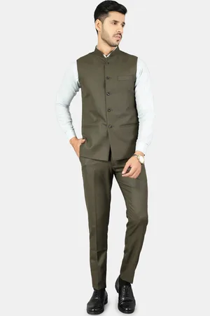 Wintage Men Green Solid Two-Piece Suit