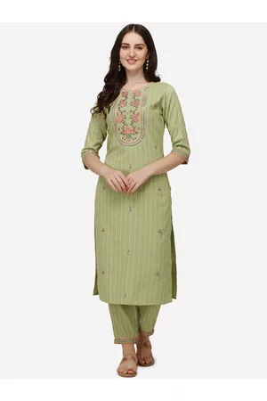 Berrylicious Women Green Floral Embroidered Thread Work Pure Cotton Kurta with Trousers & With Dupatta