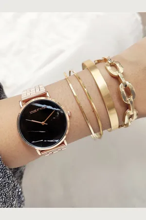 Joker & Witch Women Gold-Toned & Black Autumn Watch Bracelet Stack Gift Set