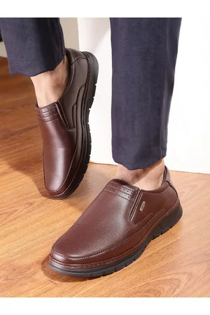Liberty Men Brown Solid Formal Shoes