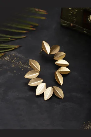 Berserk Gold-Toned Contemporary Drop Earrings