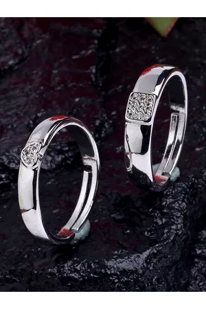 karatcart Set Of 2 Silver-Plated Crystal-Studded Adjustable Couple Finger Rings
