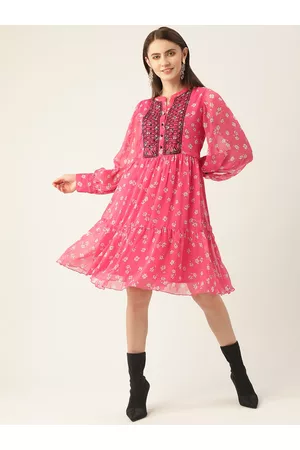 Antheaa Women Pink & White Floral Print Cuffed Sleeves Tiered A-Line Dress