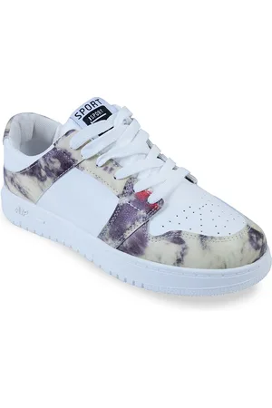 CASSIEY Women Green Printed Sneakers