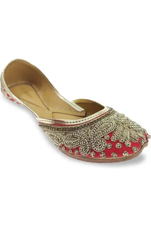 Fulkari Women Embroidered Ethnic Mojaris Flats