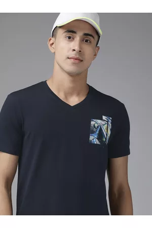Van Heusen Men Printed V-Neck Slim Fit Sports Yoga T-shirt