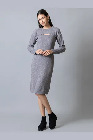 Club York Round Neck Sheath Acrylic Dress