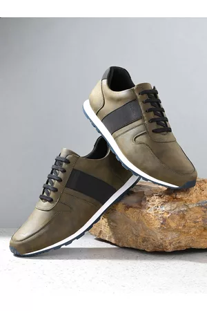 San Frissco Men Colourblocked Sneakers