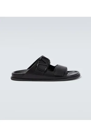 Valentino flip best sale flops black