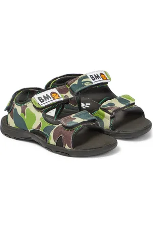 Boys discount camo sandals