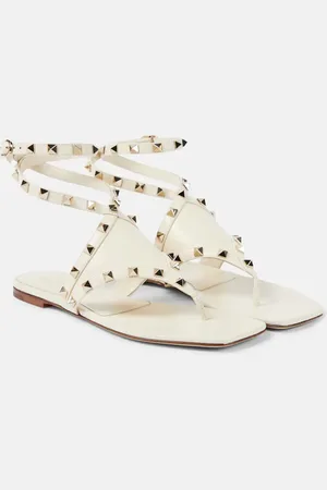 Valentino Garavani Rockstud Thong Sandals - Farfetch