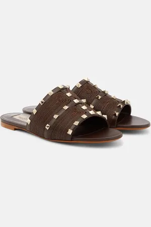 VALENTINO GARAVANI Rockstud raffia-trimmed leather sandals