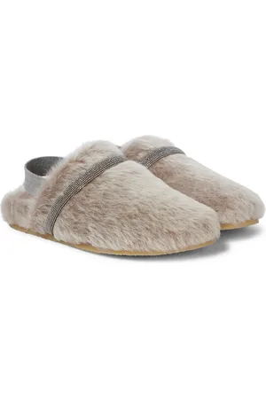 Girls discount shearling slippers