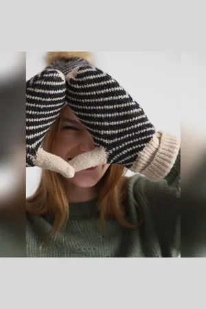 ONLY Beige Printed Winter Mittens