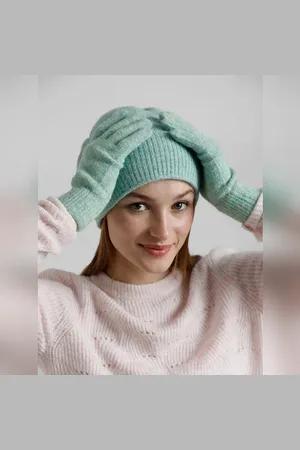 ONLY Green Knit Gloves