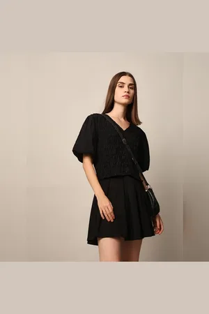 ONLY BLACK SMOCKED CROPPED TOP