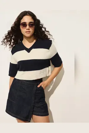 ONLY White Colourblocked V-Neck T-shirt