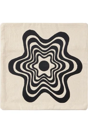 Dusen Dusen Off-White Flower Cushion Cover