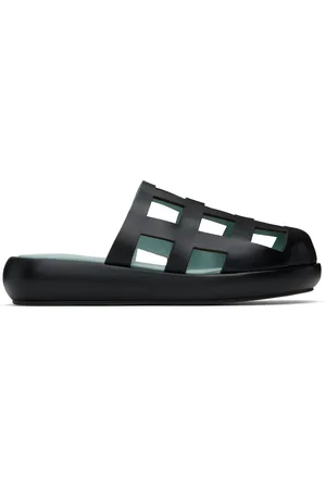 Nicole Saldanã Black Sammy Slippers
