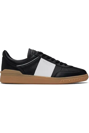 VALENTINO GARAVANI Black Upvillage Low-Top Sneakers
