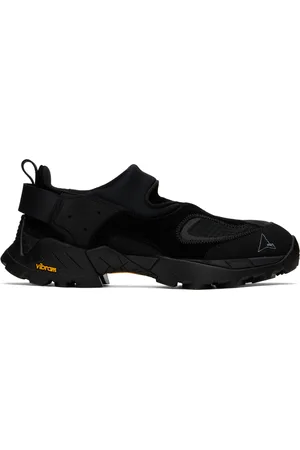 ROA Black Rozes Sneakers