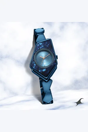 Fastrack Younique Quartz Analog Blue Dial Metal Strap Watch for Girls
