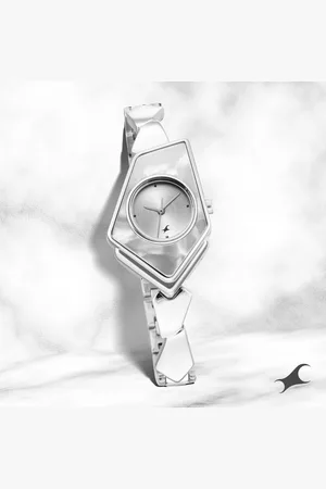 Fastrack Younique Quartz Analog Silver Dial Metal Strap Watch for Girls