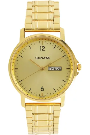 Sonata Quartz Analog with Day and Date Champagne Dial Stainless Steel Strap Watch for Men