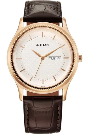 Titan Karishma Quartz Analog with Day and Date Silver Dial Leather Strap Watch For Men