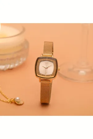 Fastrack Vyb Seeker By Quartz Analog Rose Gold Dial Metal Strap Watch For Girls