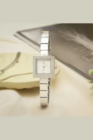 Fastrack Vyb Successor By Quartz Analog White Dial Metal Strap Watch For Girls