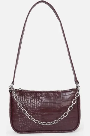 Rockstud23 Smooth Calfskin Micro Shoulder Bag for Woman in Rouge