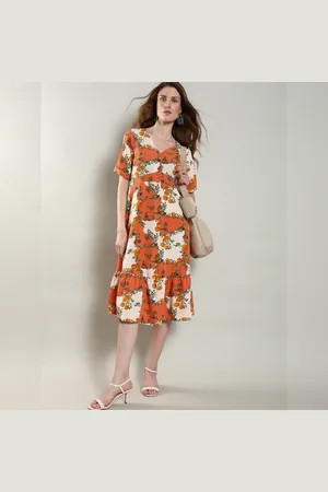 VERO MODA Women Orange Printed Fit & Flare Dress, Short Sleeves, V-Neck
