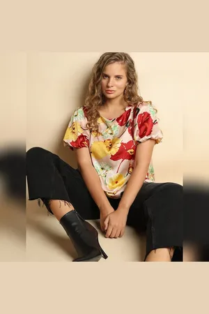 VERO MODA Women Curve Peach Floral Printed Top, Short Sleeves, Square Neck