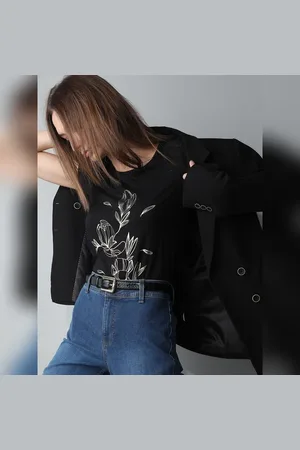 VERO MODA Women Black Foil Print T-shirt, Short Sleeves, Round Neck