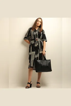 VERO MODA Women Black Printed Midi Shirt Dress, 3/4th Sleeves, V-Neck