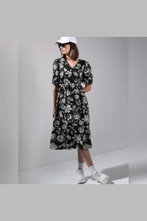 VERO MODA Women Black Printed Cotton Midi Dress, Short Sleeves, V-Neck