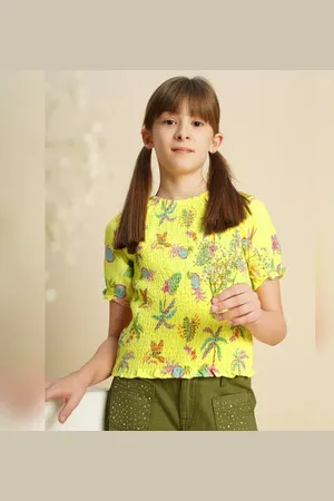 VERO MODA Girls Girls Yellow Pineapple Print Smock Top, Short Sleeves, Round neck