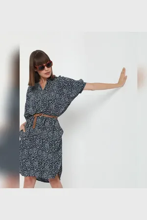 VERO MODA Women Black All Over Print Midi Dress, 2/4th Sleeves, Round Neck